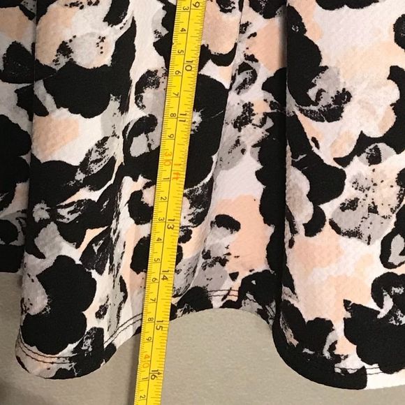 SKATER SKIRT - Picture 3 of 3